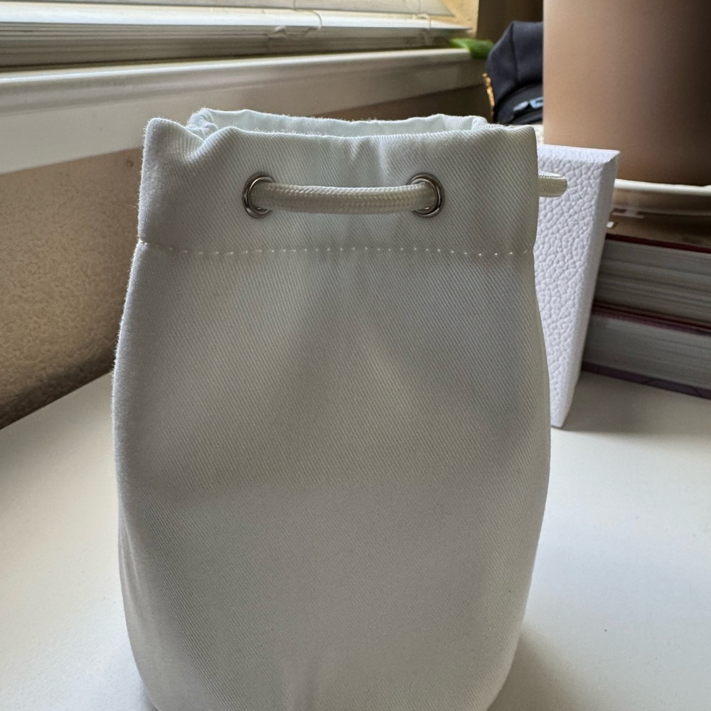 Dior Beauty Bundle with White Pouch - Picture 5 of 6